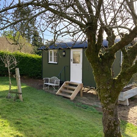 Green Valley, Cotswold Stay With Hamper Cheltenham Eksteriør bilde