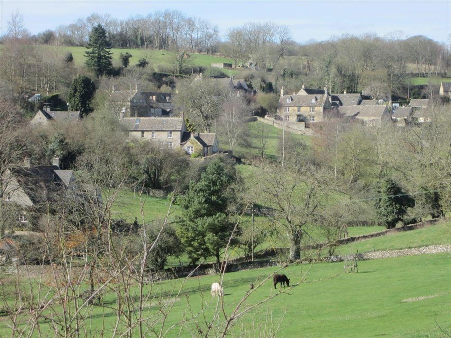 Green Valley, Cotswold Stay With Hamper Cheltenham Eksteriør bilde