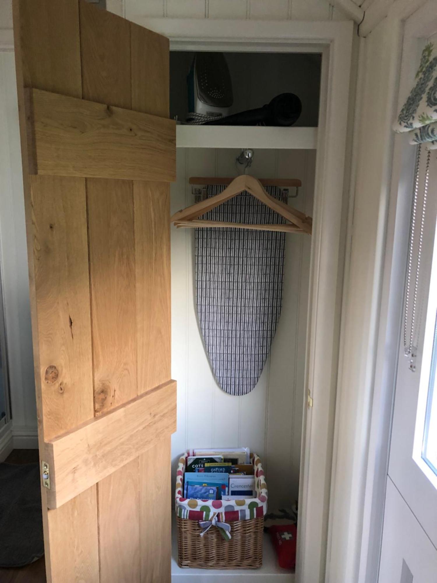Green Valley, Cotswold Stay With Hamper Cheltenham Eksteriør bilde